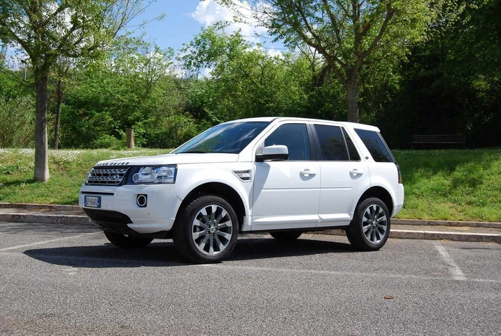 Land Rover Freelander 2.2 SD4 HSE in prova