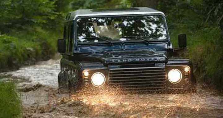 Land  Rover Defender 2013: l’icona si rinnova