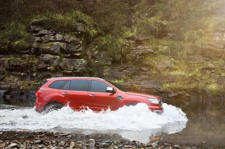 Ford Everest 2015: le foto ufficiali