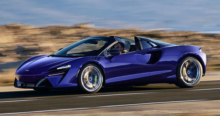 Svelata la nuova McLaren Artura Spider
