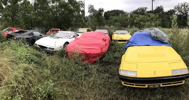 Nelle campagne del Texas undici Ferrari in stato di abbandono!