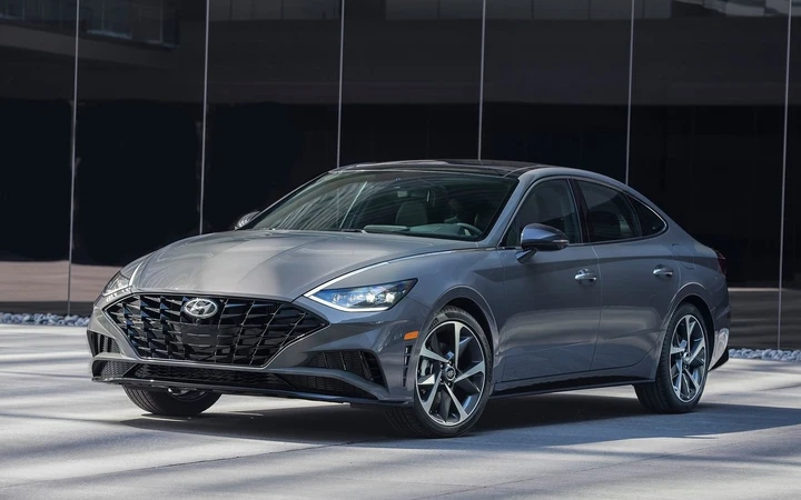 Hyundai Sonata: protagonista al Salone di New York