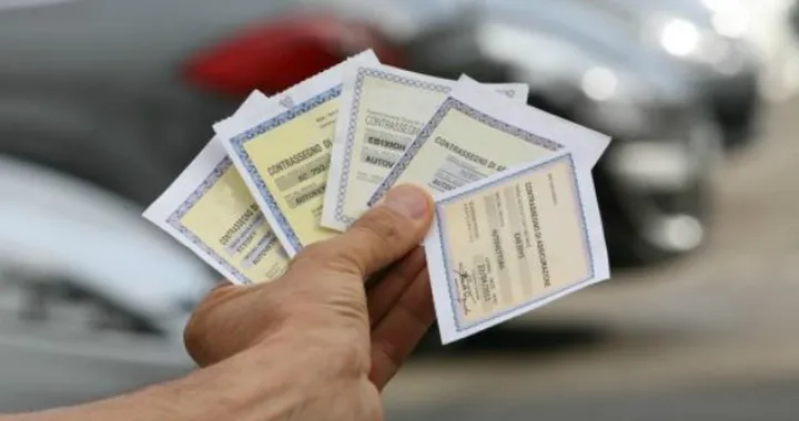 Assicurazione auto: attestato di rischio da giugno via Internet