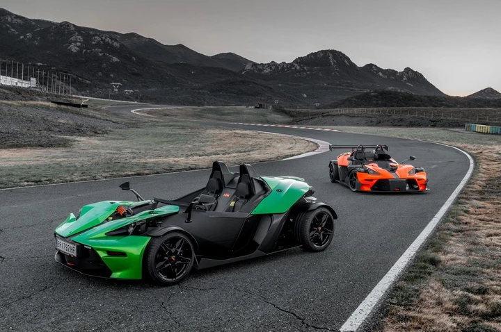 Ktm X-Bow R ed RR MY 2017: immagini ufficiali