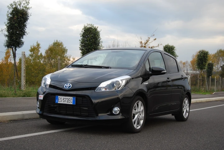 Toyota Yaris Hybrid Style: la prova su strada