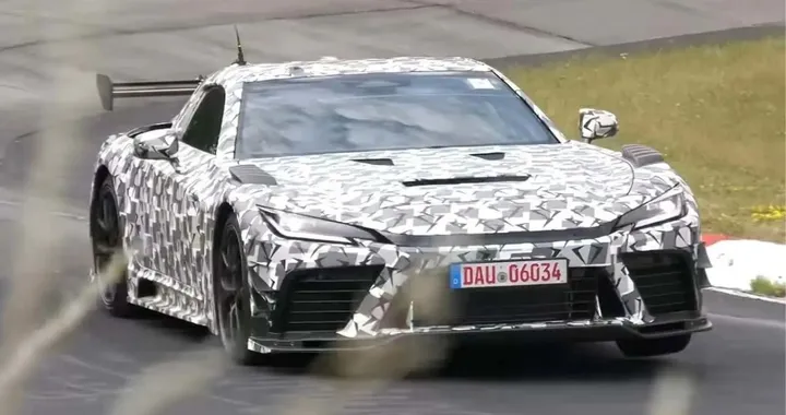 Toyota GR GT: al Nürburgring debutta la versione più estrema della supercar