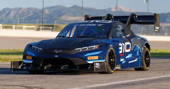 Ford Mustang Mach-E: la belva elettrica per Pikes Peak 2025