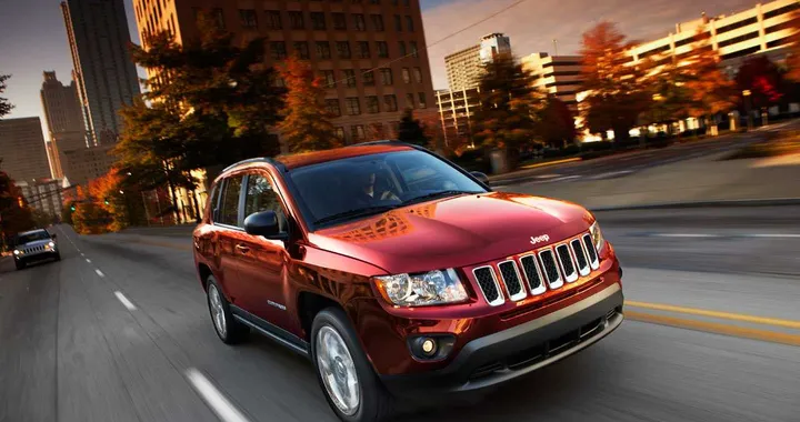 Jeep Compass 2011: restyling o revamping?