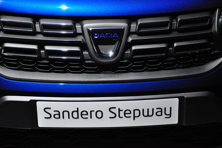 Dacia Sandero Stepway al Salone di Parigi 2016