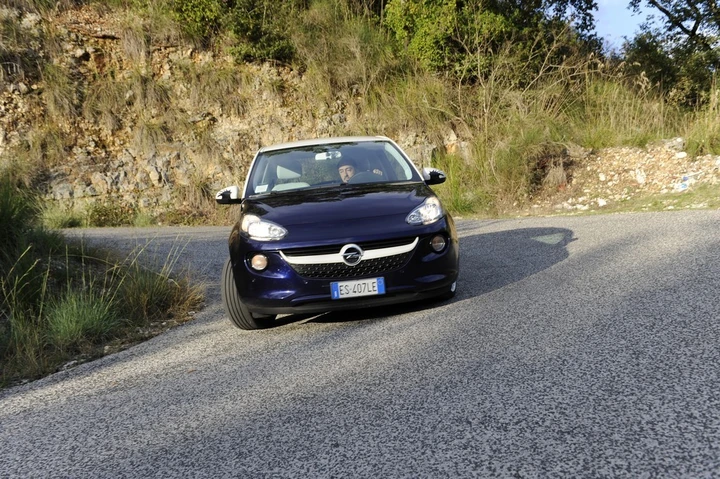 Opel Adam Gpl Tech: la prova su strada