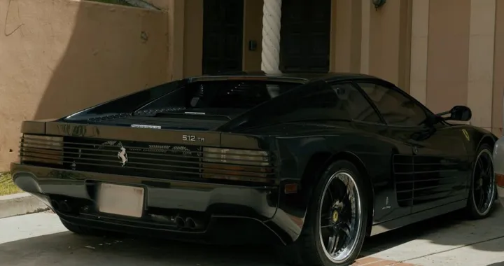 La mitica Ferrari 512 TR di Michael Jordan torna in Italia