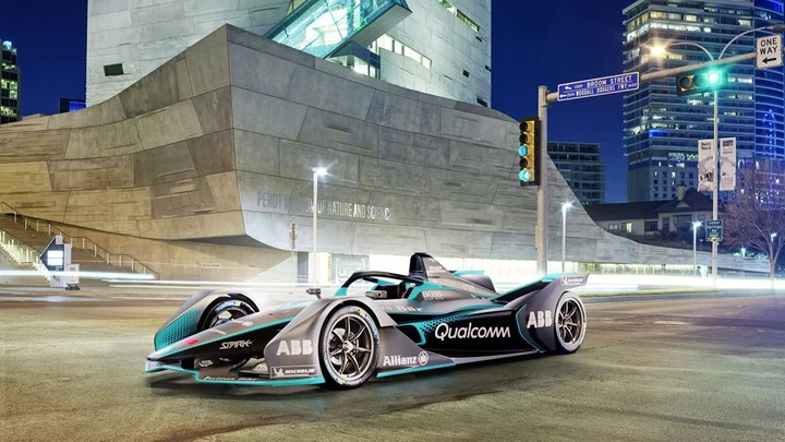 Anche Mercedes e Porsche entrano nella Formula E