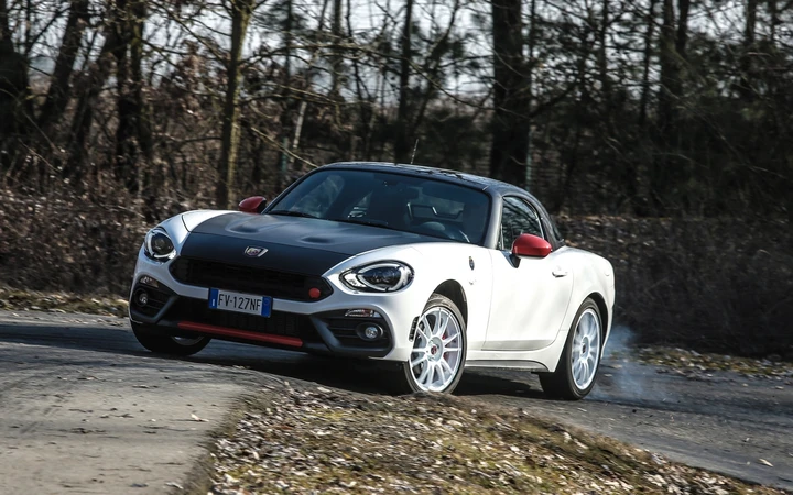 Abarth 124 rally: nuove foto ufficiali