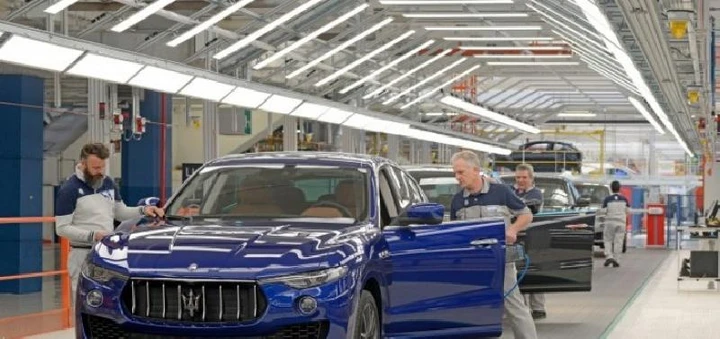 Stellantis propone agli operai di Maserati di trasferirsi in Serbia, dove viene prodotta la Fiat Grande Panda