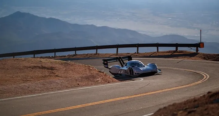 Volkswagen I.D. R Pikes Peak: i segreti di propulsione