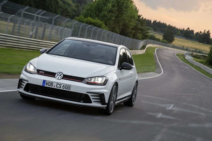 Volkswagen Golf Gti Clubsport: immagini ufficiali