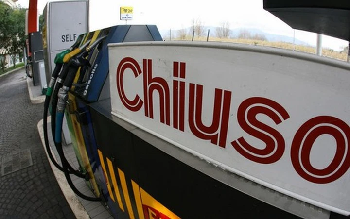 I distributori di benzina potranno rimanere aperti h24