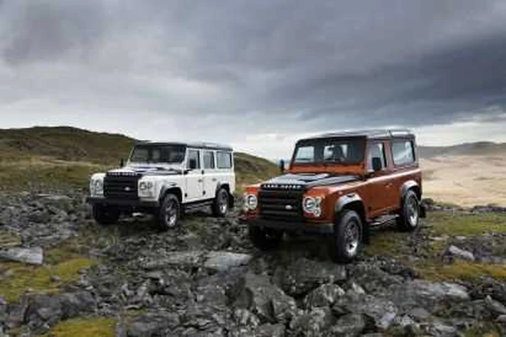 Land Rover Defender: 20 anni e non sentirli