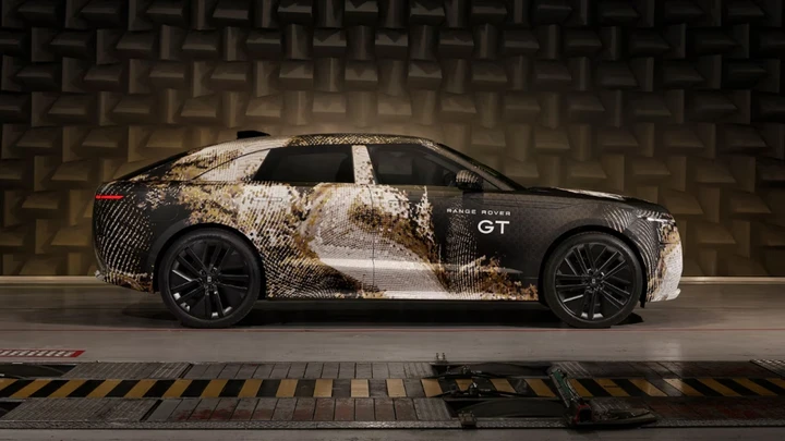Range Rover GT: il SUV elettrico cambia volto con un design da coupé