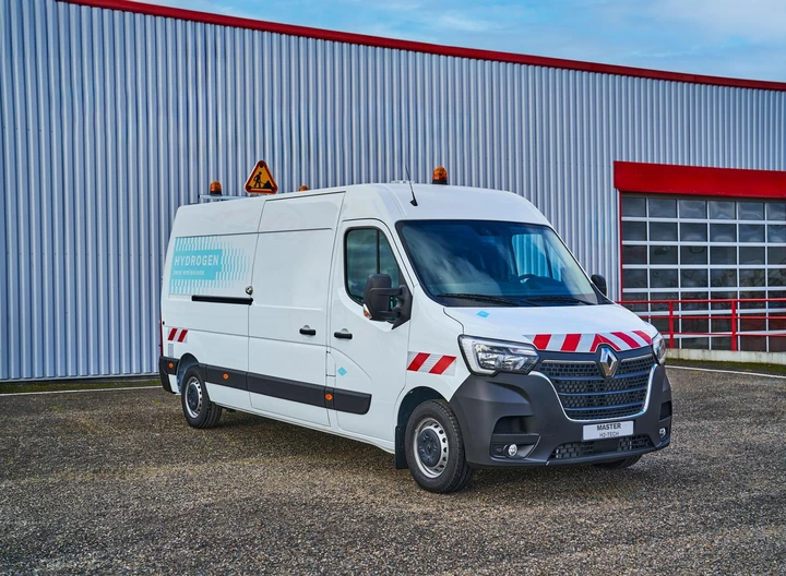 Hyvia presenta la nuova architettura del Renault Master Van H2-Tech a Solutrans 2023