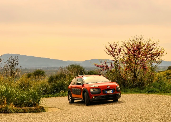 Citroen C4 Cactus ETG6: la prova su strada