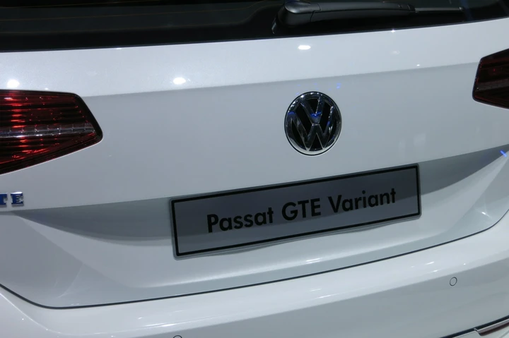 Volkswagen Passat GTE Variant, Salone di Parigi 2014
