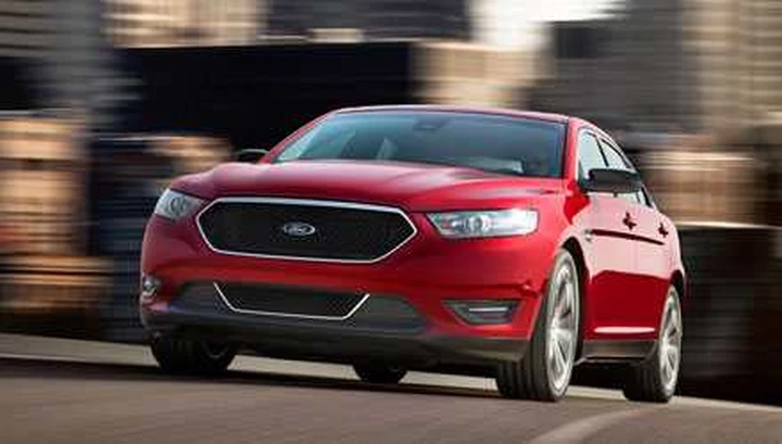 Ford Taurus: ammiraglia a stelle e strisce