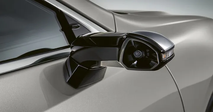 Lexus: al Salone di Ginevra con gli specchi digitali, ecco come funzionano