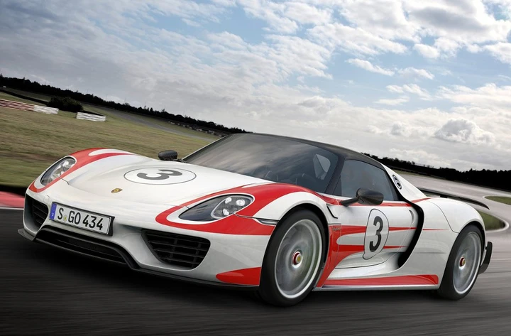 Porsche 918 Spyder: nuove immagini ufficiali