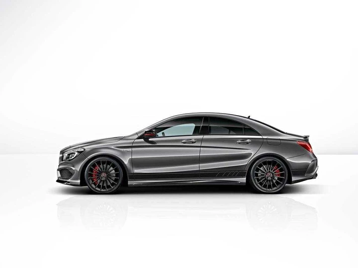 Mercedes CLA 45 AMG Edition 1, nuove foto