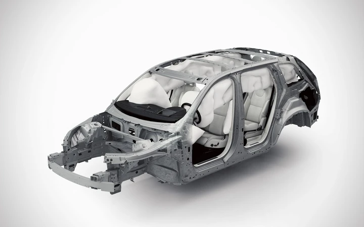 Volvo: auto più sicure per tutti, donne e uomini