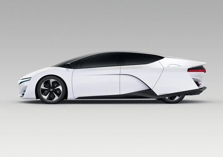 Honda FCV Concept: l’auto a idrogeno per il 2016
