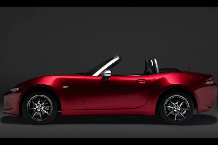 Mazda MX-5 Limited Edition with Pollini Experience 2018: immagini ufficiali