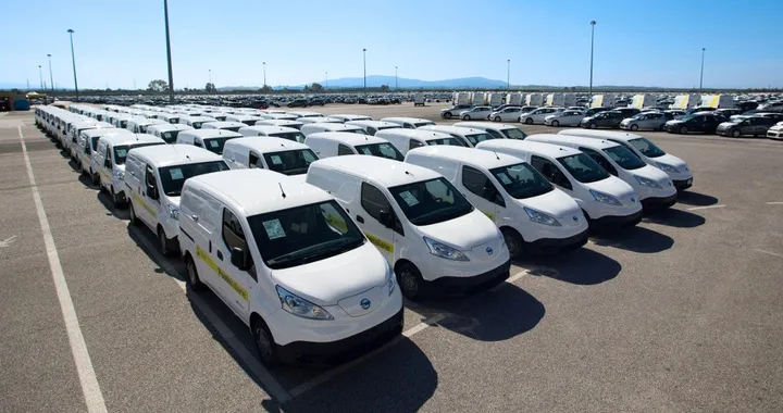 Nissan e-NV200: con Poste Italiane la più ampia flotta di van elettrici