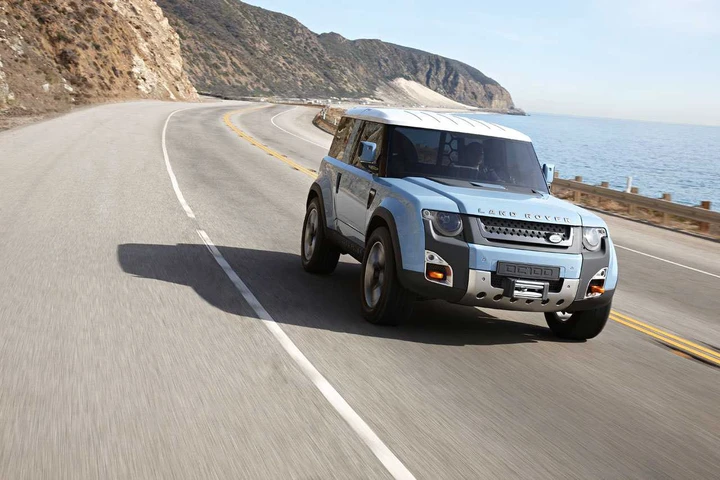 Land Rover DC100 e DC100 Sport a Los Angeles