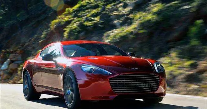 Aston Martin: la nuova DB9 arriverà nel 2016