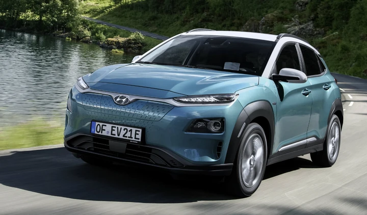 Hyundai Kona Electric 2020: l’autonomia aumenta fino a 484 km