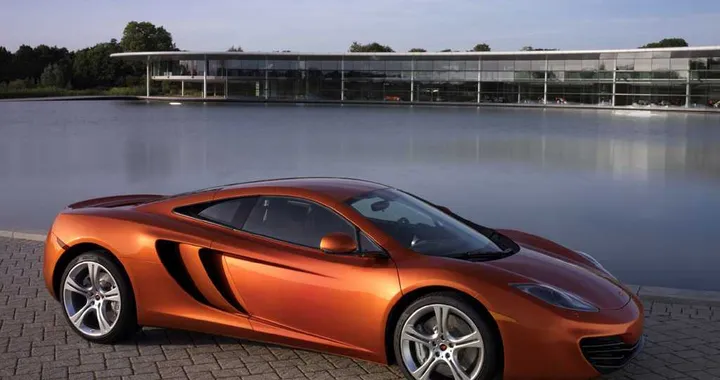 McLaren MP4-12C: già 2.700 acquirenti