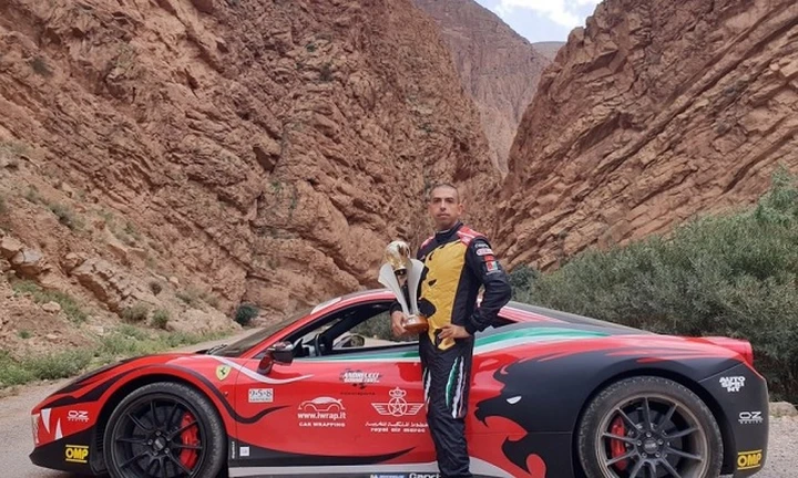 Ferrari 458 Italia: Fabio Barone conquista il terzo Guinness World Record