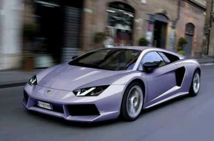 Lamborghini Aventador: in Asia è subito amore