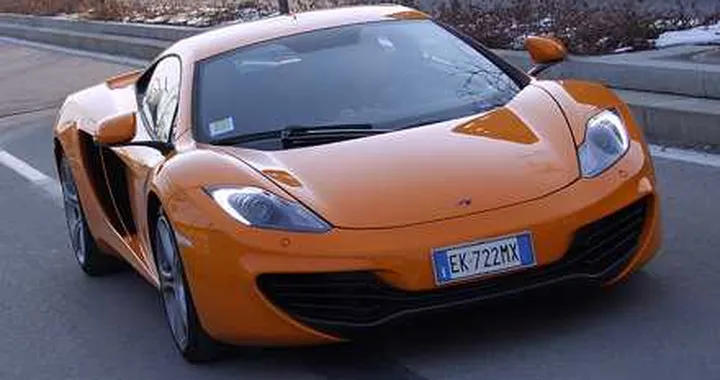 McLaren MP4-12C: la prova su strada