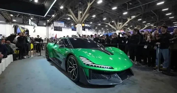 Kosmera Nebula 1: hypercar elettrica da 1.876 CV al CES 2026