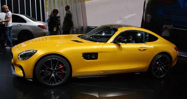 Mercedes AMG GT al Salone di Parigi 2014