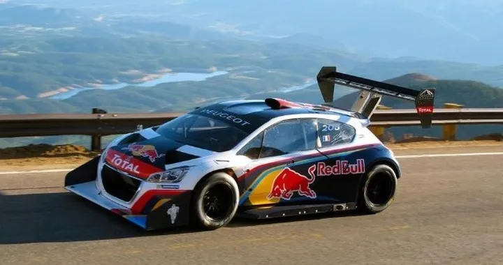Pikes Peak, Sebastian Loeb compra la sua Peugeot 208