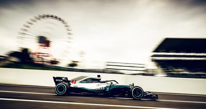 F1 Gran Premio del Giappone: Vettel aiuta ancora Hamilton