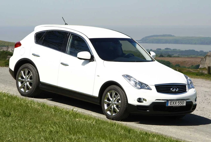 Infiniti EX30d: ora anche diesel da 49.800 euro