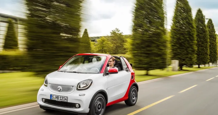 Smart Fortwo Cabrio 2016: prezzi da 17.640 euro