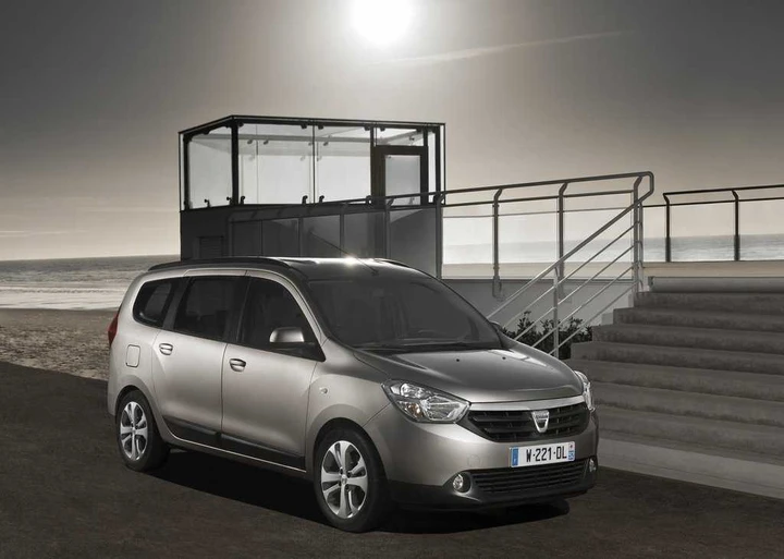 Dacia Lodgy, nuove immagini