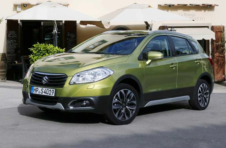 Nuova Suzuki SX4 S-Cross 2014: prime immagini ufficiali