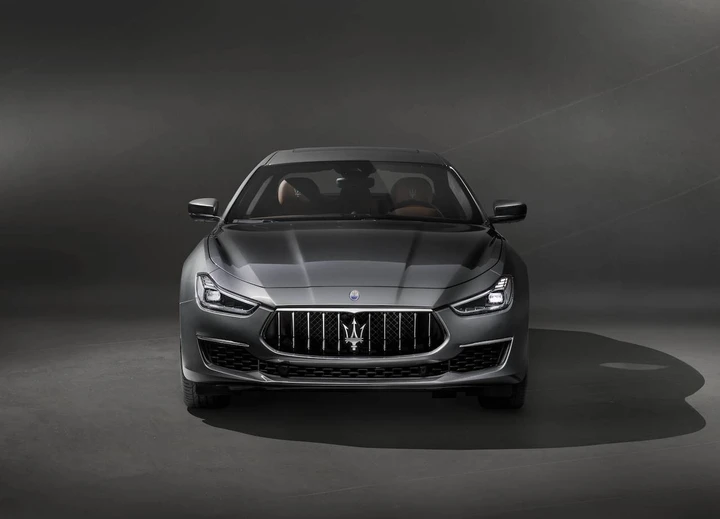 Nuova Maserati Ghibli restyling: le immagini ufficiali